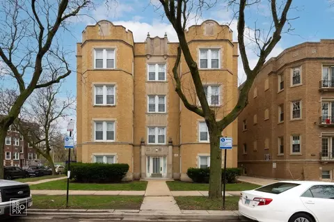 2154 W Arthur Ave, Chicago, IL 60645