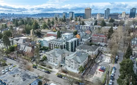 4548 20th Ave NE, Seattle, WA 98105