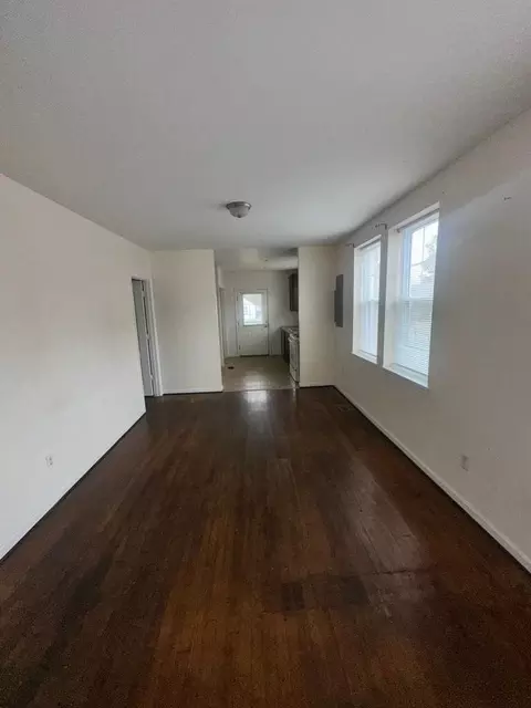 213 215 N Broad St, Suffolk, VA 23434