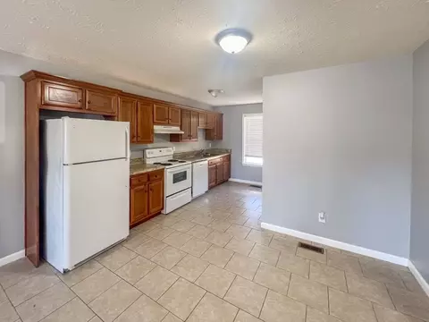 25 Shirley Ln, Hartsville, TN 37074