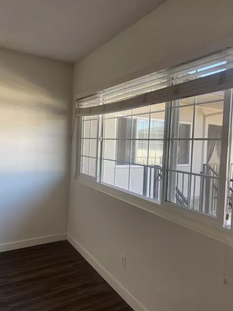 25924 Viana Ave, Lomita, CA 90717