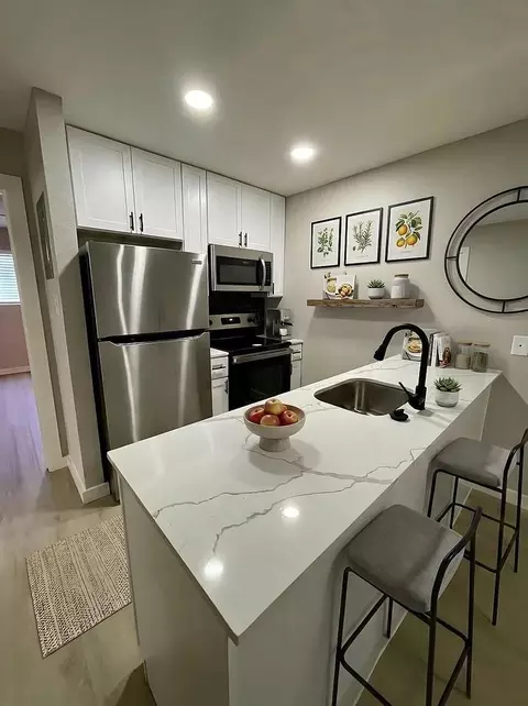 600 E 53rd St, Austin, TX 78751 photo 3