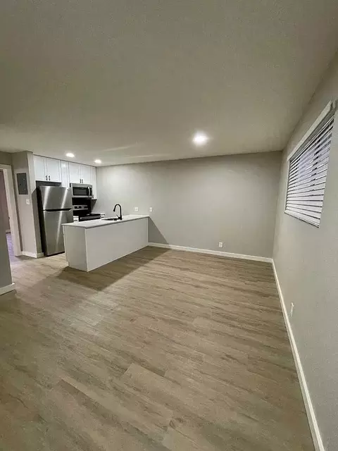 600 E 53rd St, Austin, TX 78751 photo 2