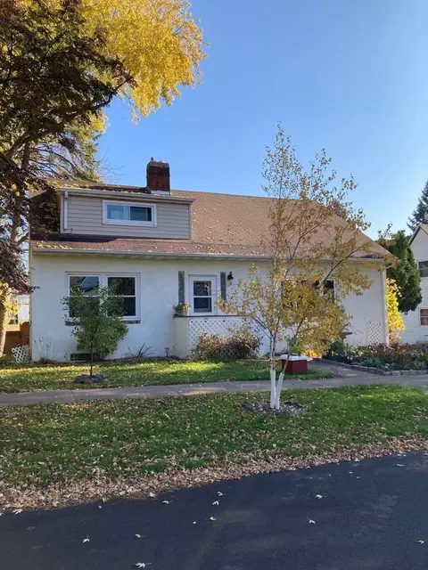 910 N 56th Ave W, Duluth, MN 55807