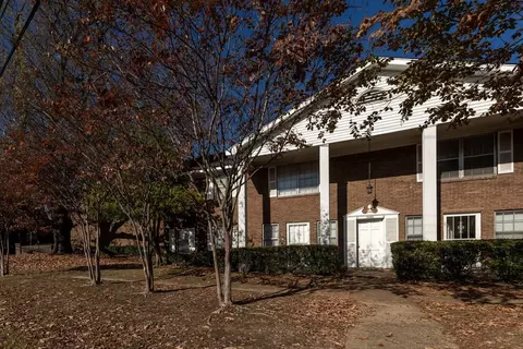 5140 Wheelis Dr, Memphis, TN 38117