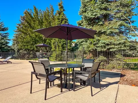 39111 Prentiss St, Harrison Township, MI 48045 photo 22