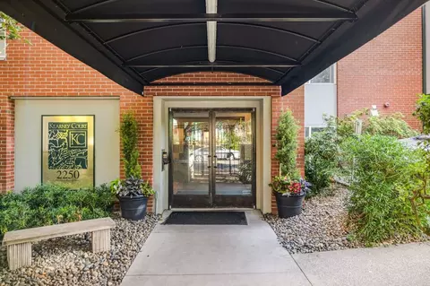 2250 NW Kearney St, Portland, OR 97210