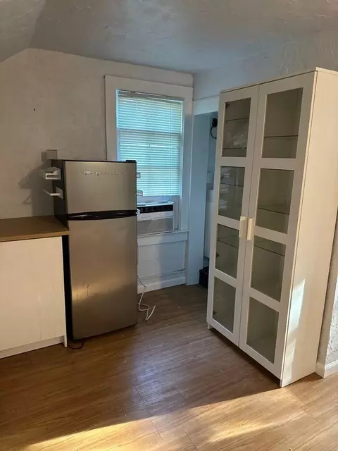 200 NE 11th St, Gainesville, FL 32601