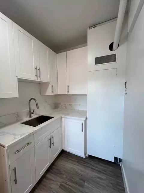 127 N Edgemont St, Los Angeles, CA 90004