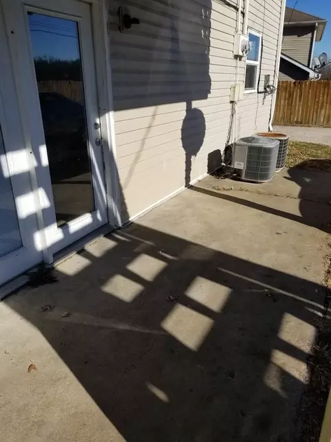 718 Demaret Dr, Columbia, MO 65202