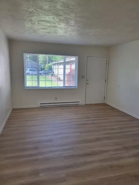 2551 Hyde Ct SE, Salem, OR 97301