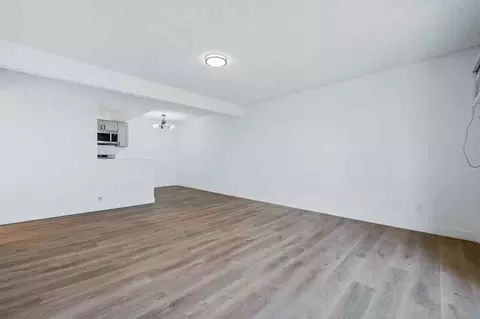 5565 Ackerfield Ave, Long Beach, CA 90805 photo 7