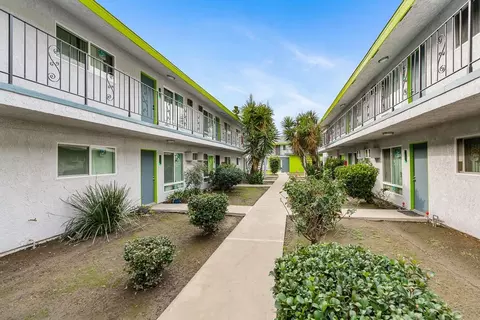 5565 Ackerfield Ave, Long Beach, CA 90805 photo 67