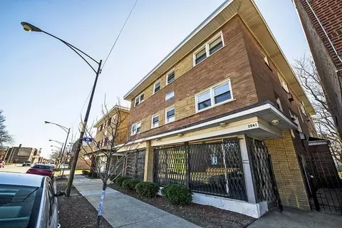 2041 E 75th St, Chicago, IL 60649