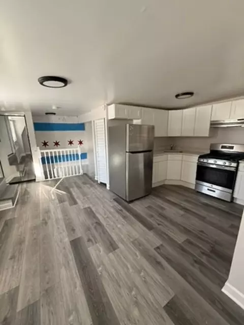 3004 S Archer Ave, Chicago, IL 60608