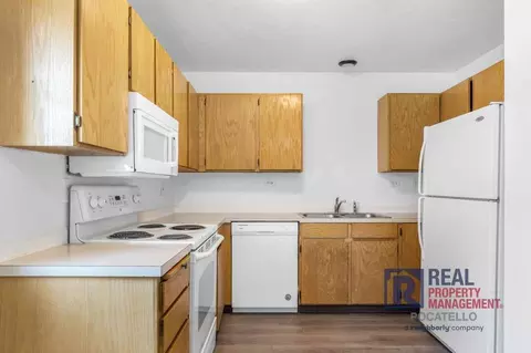 1215 Cottage Ave, Pocatello, ID 83201