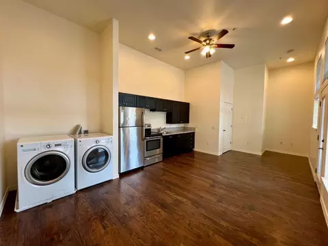 4720 NE Glisan St, Portland, OR 97213