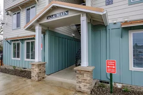 362 S Main St, Jefferson, OR 97352