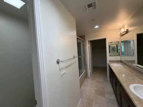 931 E Walnut St, Pasadena, CA 91106 photo 11
