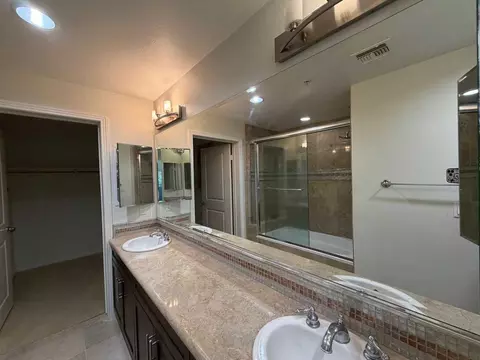 931 E Walnut St, Pasadena, CA 91106 photo 10