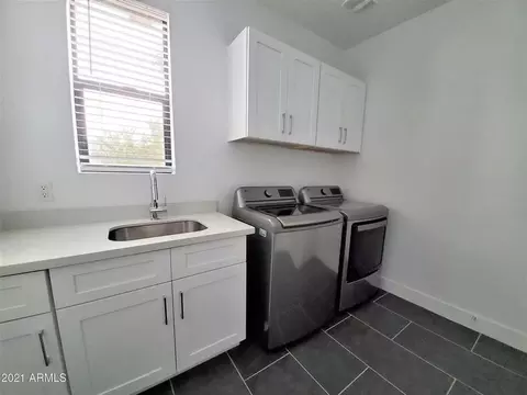3900 N 30th St, Phoenix, AZ 85016 photo 3