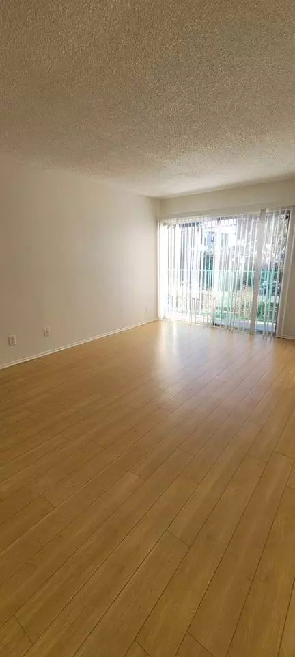 2647 6th St, Santa Monica, CA 90405