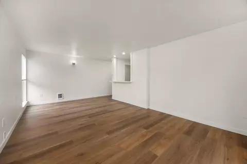 8801 9th Ave SW, Seattle, WA 98106