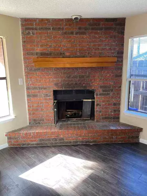 139 Elm St, Lockhart, TX 78644