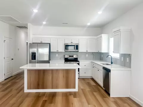 Hummingbird Ln, Chesnee, SC 29323
