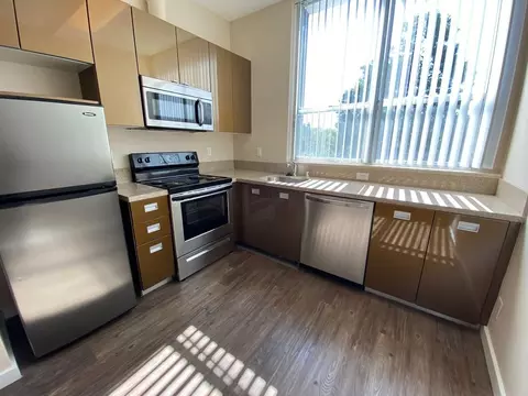 25400 Carlos Bee Blvd, Hayward, CA 94542