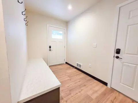 1677 Amy St, Green Bay, WI 54302