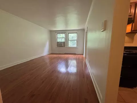 5703 Hobart St, Pittsburgh, PA 15217