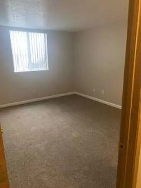 4400 SE Naef Rd, Oak Grove, OR 97267