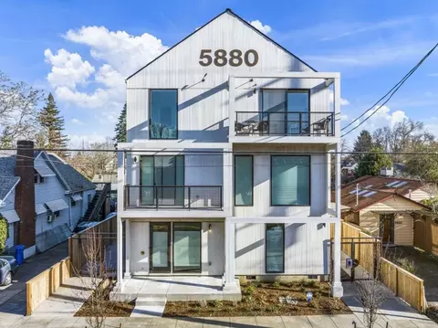 5880 N Greeley Ave, Portland, OR 97217