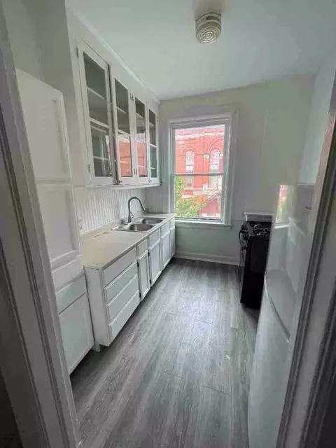 601 Main St, Toledo, OH 43605