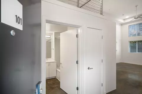 1714 14th Ave, Seattle, WA 98122