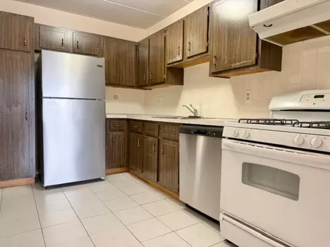 225 Independence Ave, Quincy, MA 02169