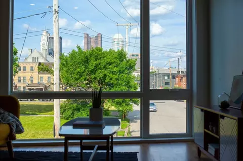 548 W State St, Columbus, OH 43215