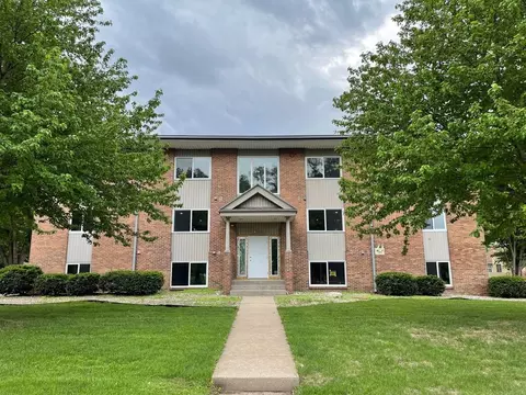 4001 Holdrege St, Lincoln, NE 68503