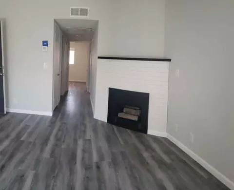 17165 Chatsworth St, Los Angeles, CA 91344