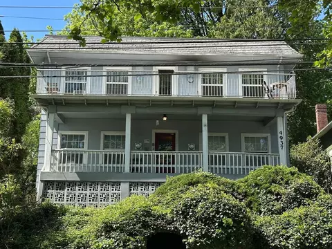 4937 S Corbett Ave, Portland, OR 97239