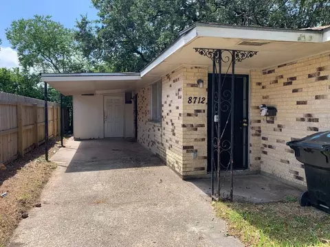 8710 Dinkins St, New Orleans, LA 70127