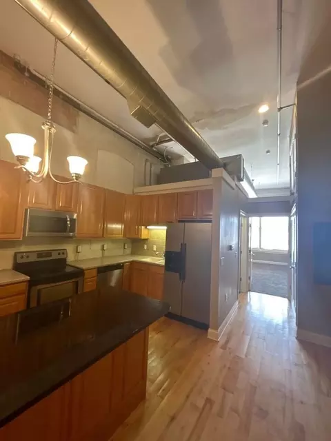 2109 Broadway Blvd, Kansas City, MO 64108