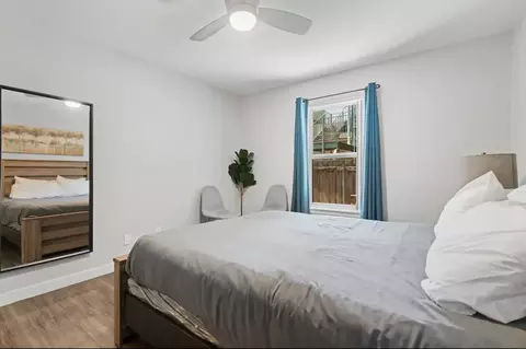 206 W 38th St, Austin, TX 78705 photo 3