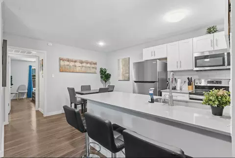 206 W 38th St, Austin, TX 78705 photo 5