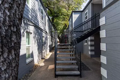 206 W 38th St, Austin, TX 78705 photo 11