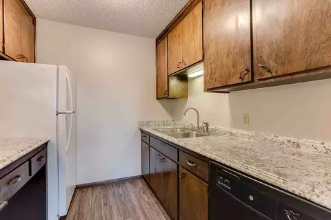 3713 Foss Rd, St. Anthony, MN 55421