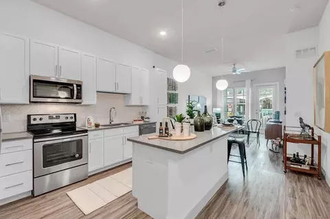 646 W Smith St, Orlando, FL 32804 photo 10