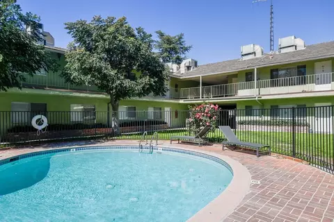 24347 Newhall Ave, Newhall, CA 91321 photo 22