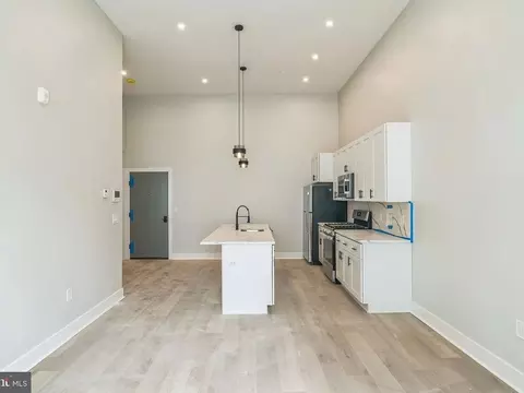 1243 N 26th St, Philadelphia, PA 19121